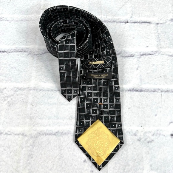 Donald J Trump Signature Collection Silk Tie Black Geometric 60